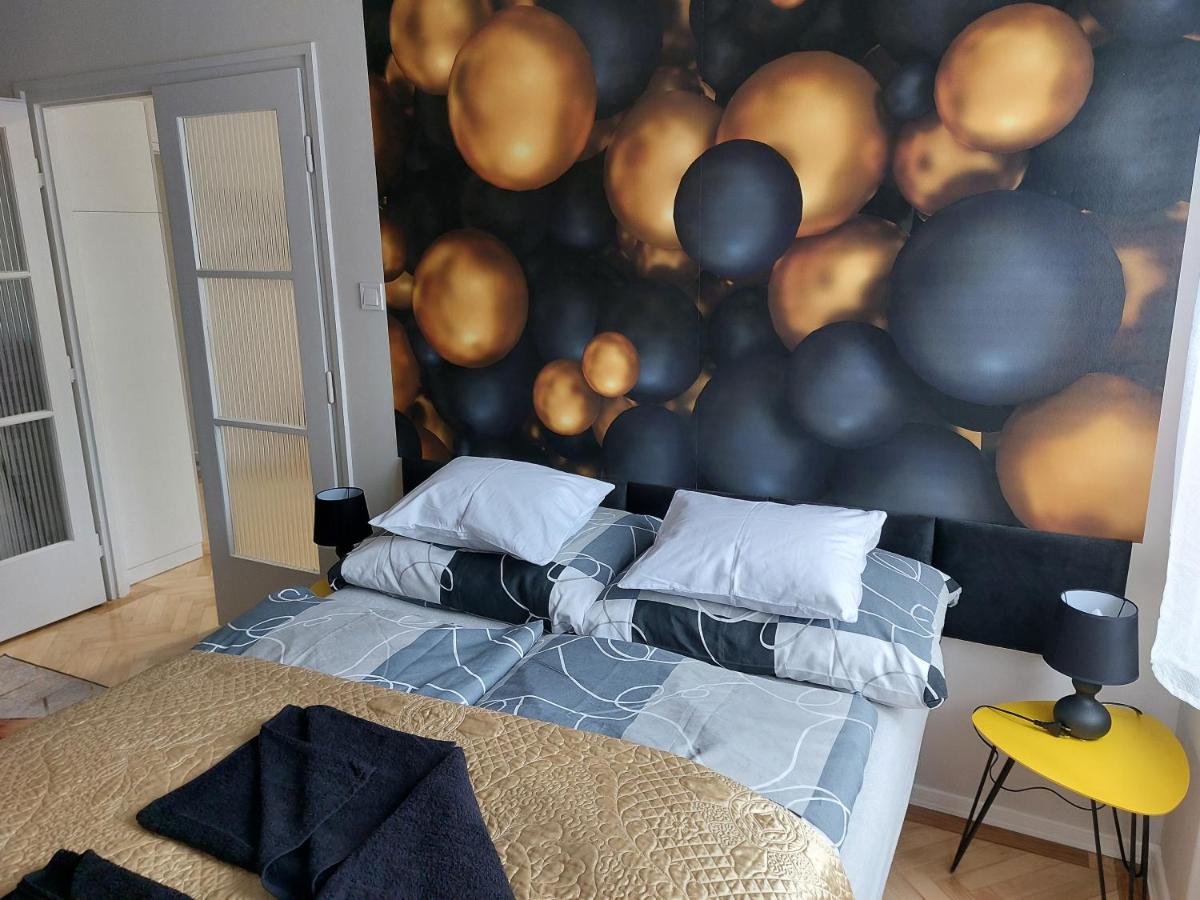 FAND Center Apartman Luxury - Housity