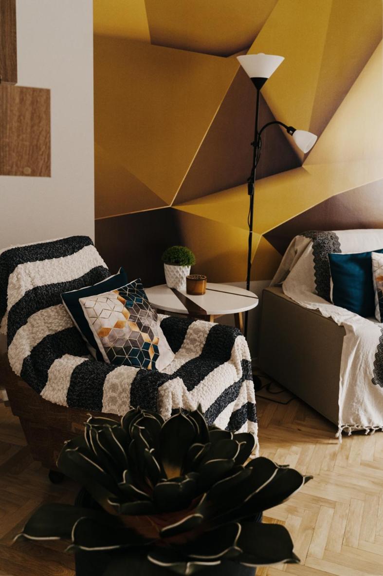 FAND Center Apartman Luxury - Housity