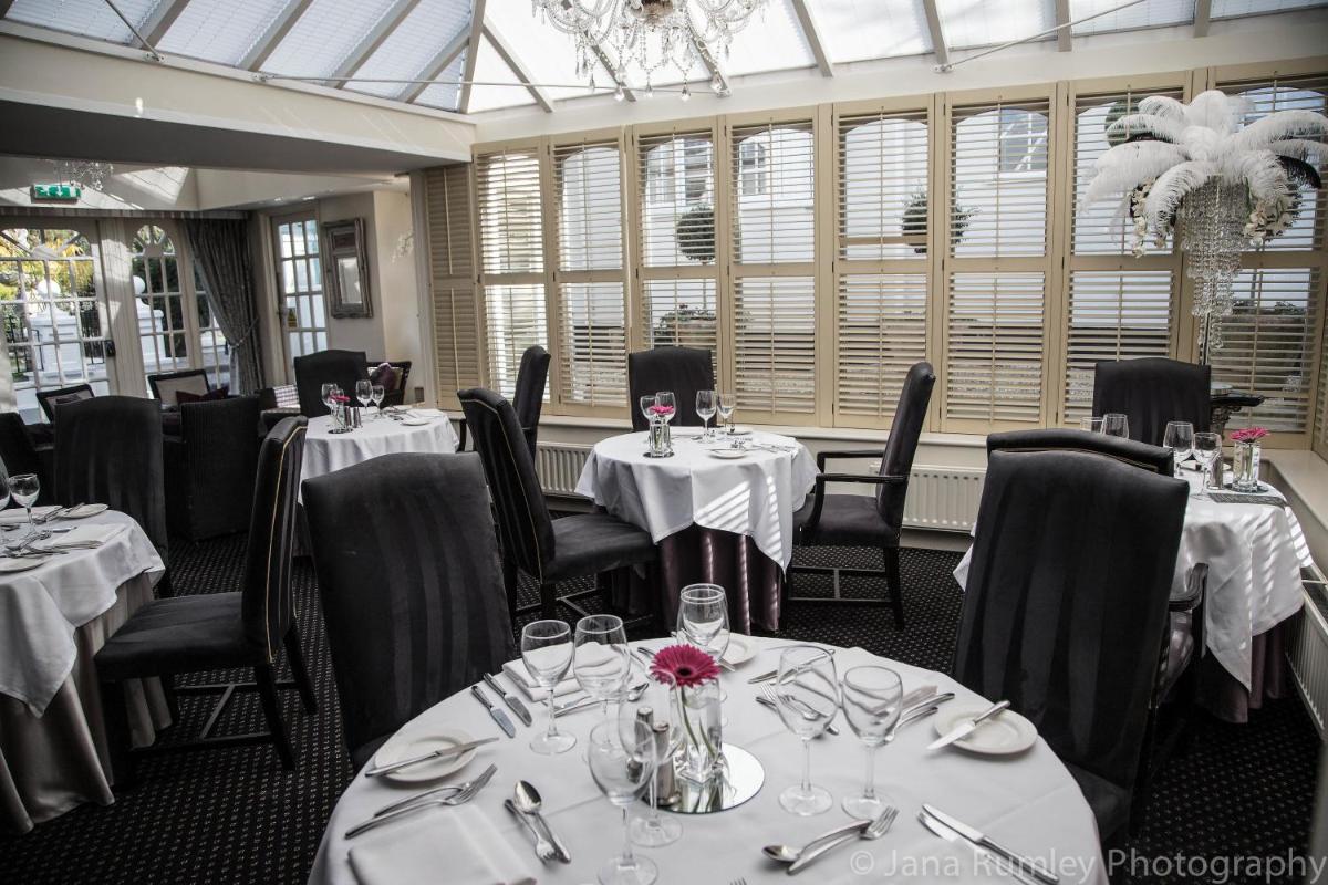 Lord Bute - Housity