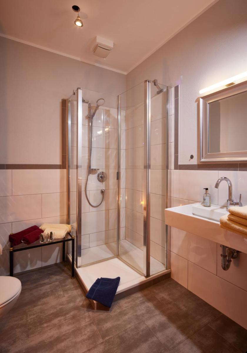 Hotel zum Stern - Housity