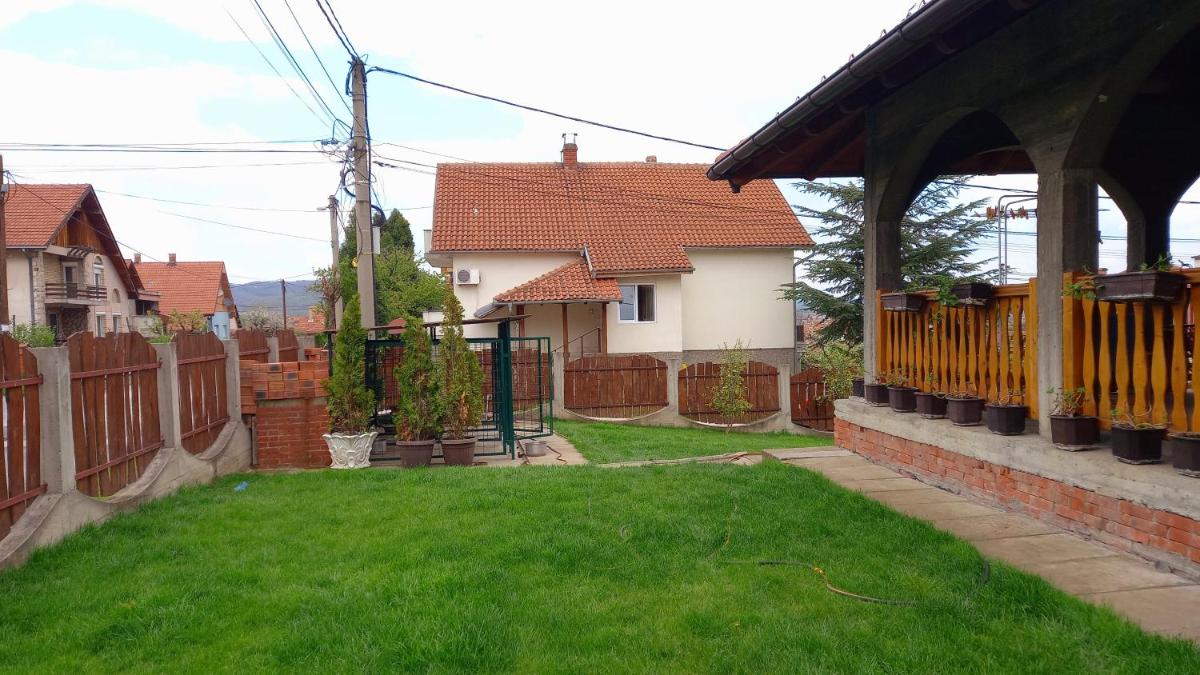 Domaćinska kuća - Housity
