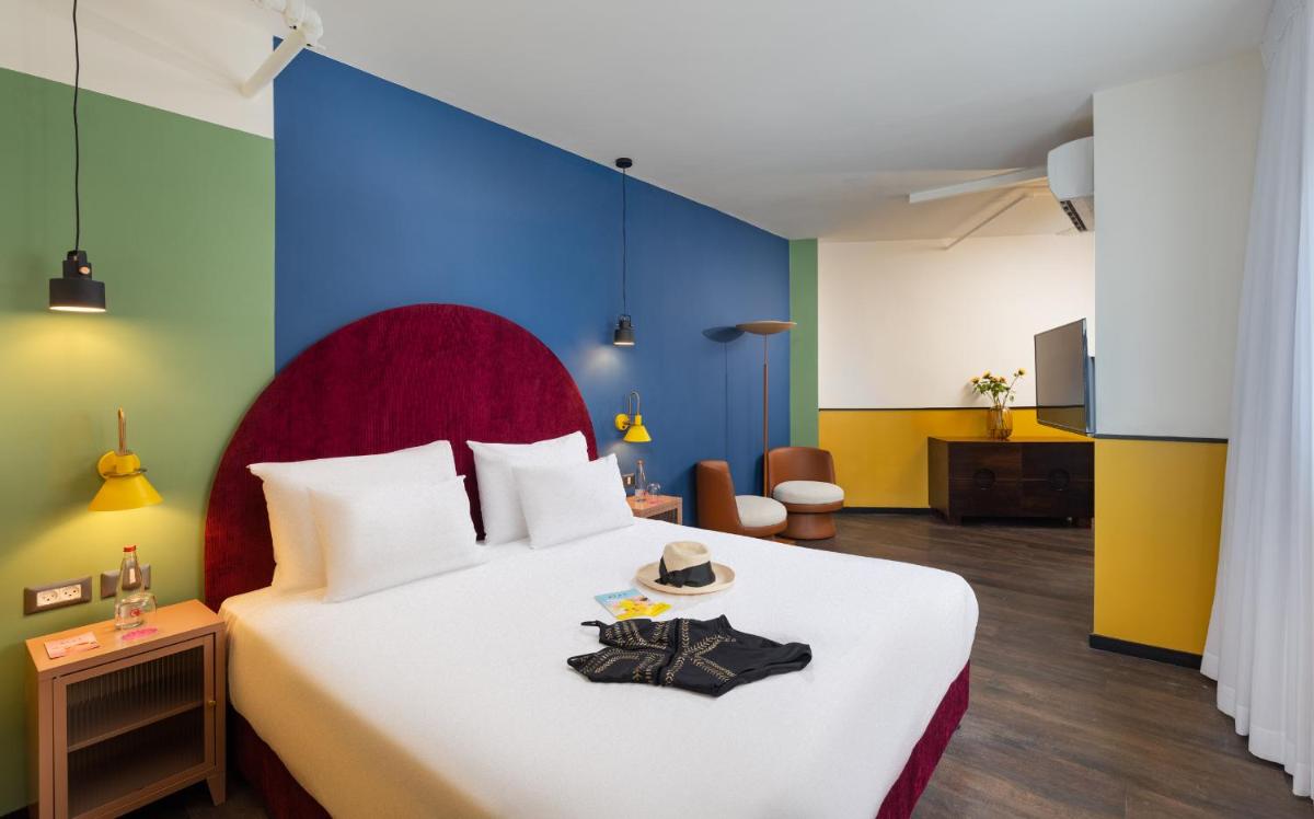 Suitetrails - PLAY Seaport Suite Hotel TLV