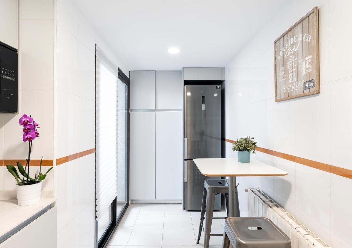 Ayala Apartment by Flatsweethome - Housity