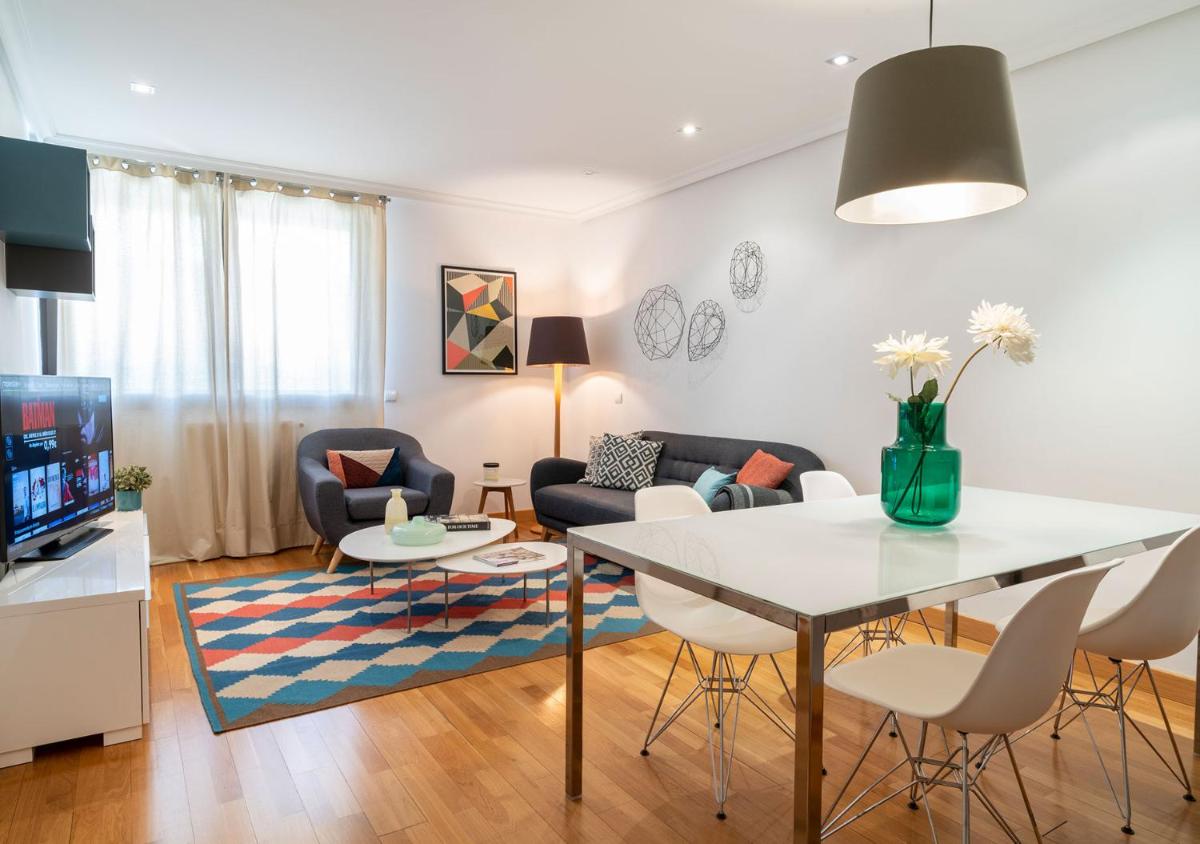 Ayala Apartment by Flatsweethome - Housity