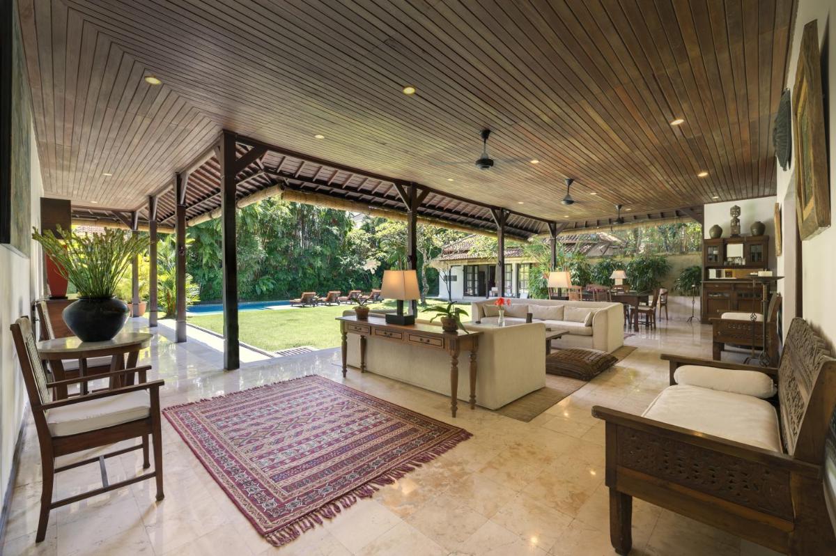 Villa Eight - Housity