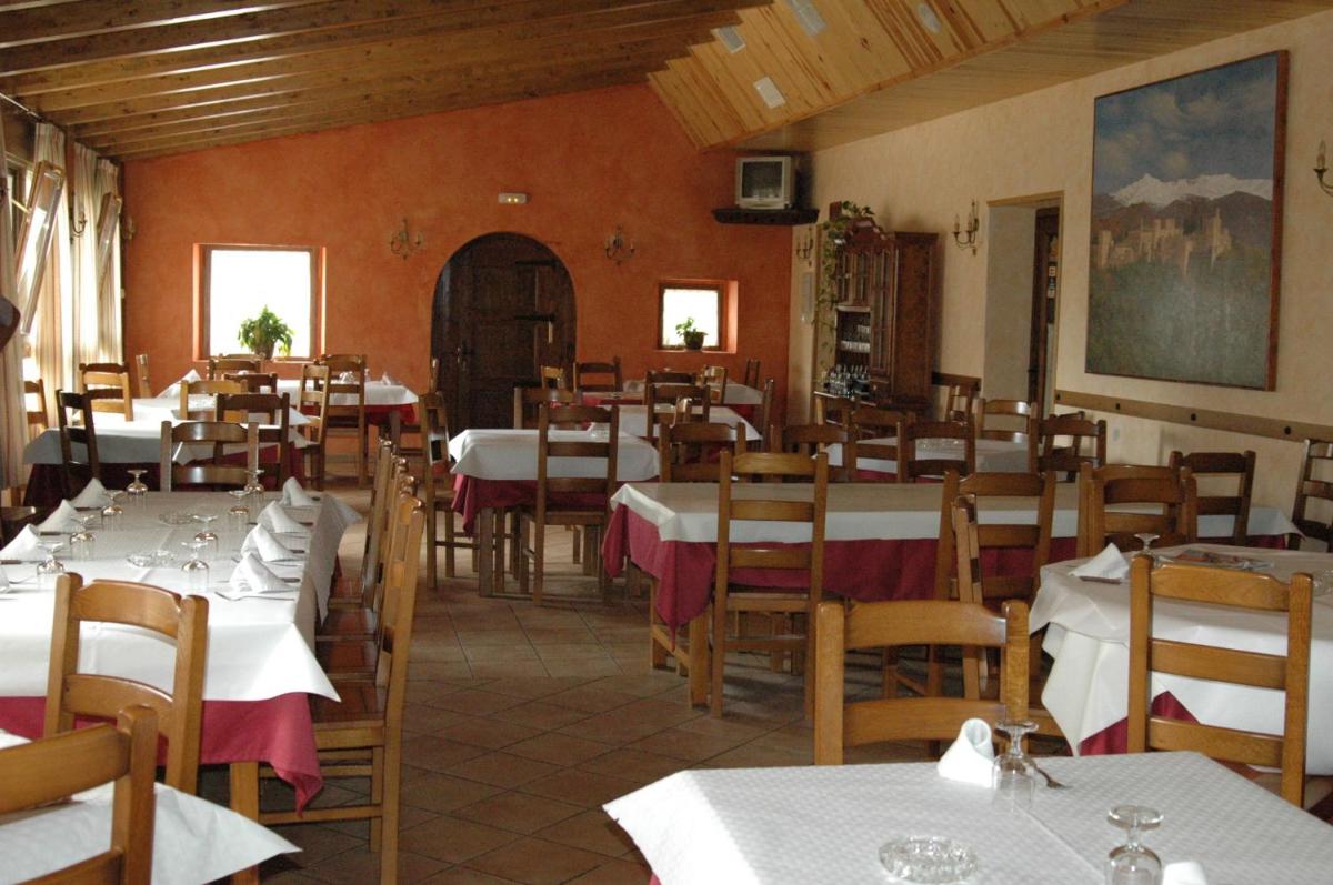 Hotel Restaurante Santa Elena - Housity