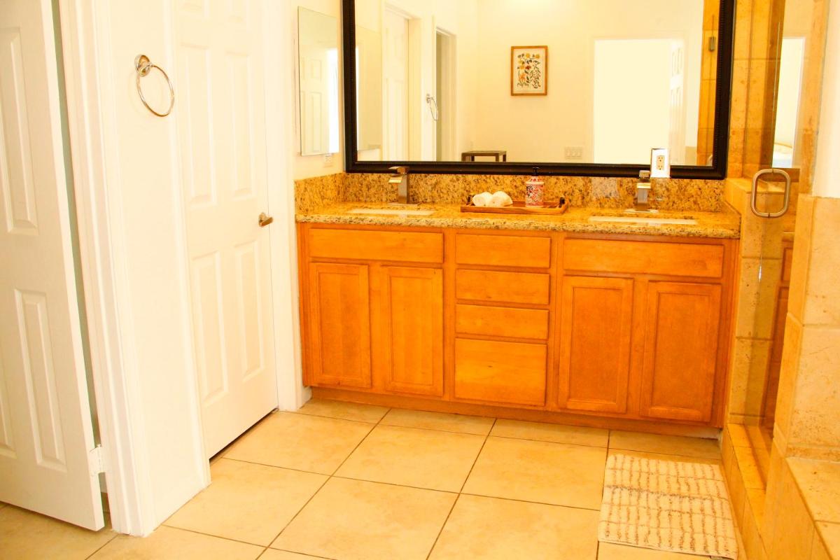 Desert Getaway in Coachella Valley - Housity
