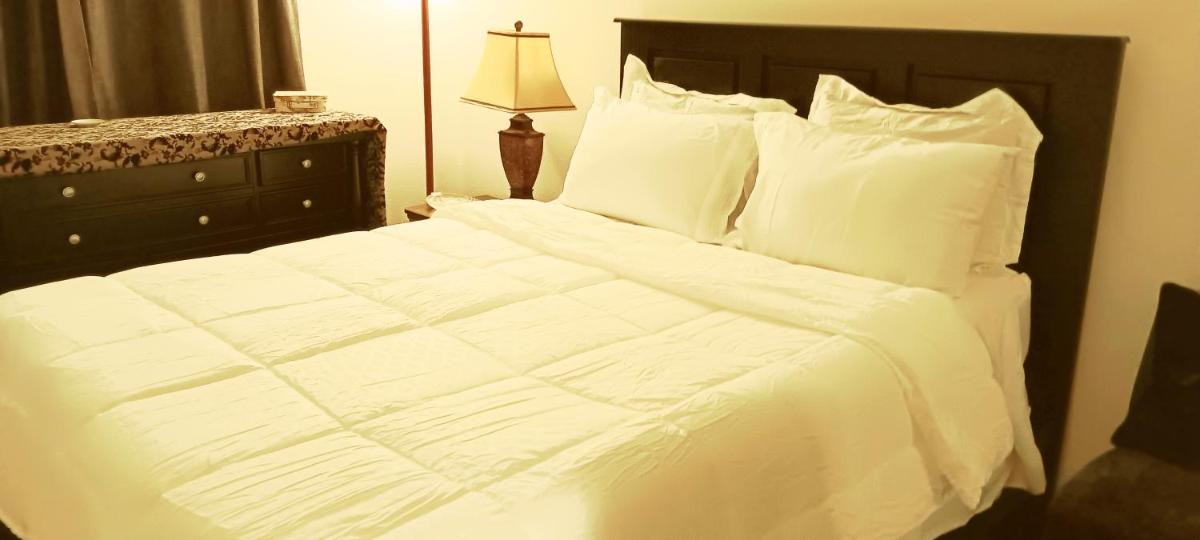 Dream California Getaway Minutes Away From Theme Parks - Housity