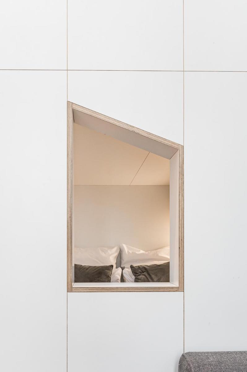 Stylish New Cube Loft II by Berlin-Wall-Apartments - Hizvo