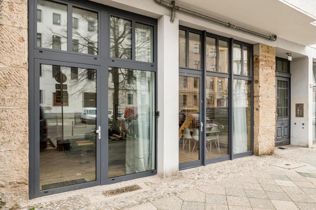 Stylish New Cube Loft II by Berlin-Wall-Apartments - Hizvo