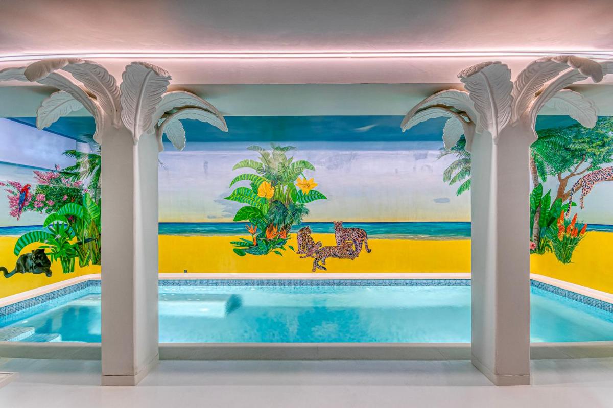 Piscina en o cerca de The Pink Elephant Hotel