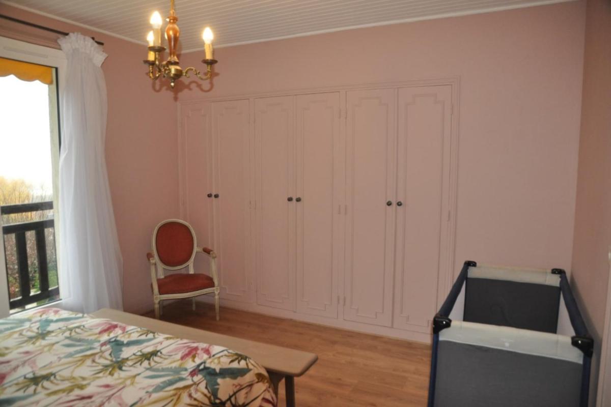 Quiet house with garden near downtown - Housity