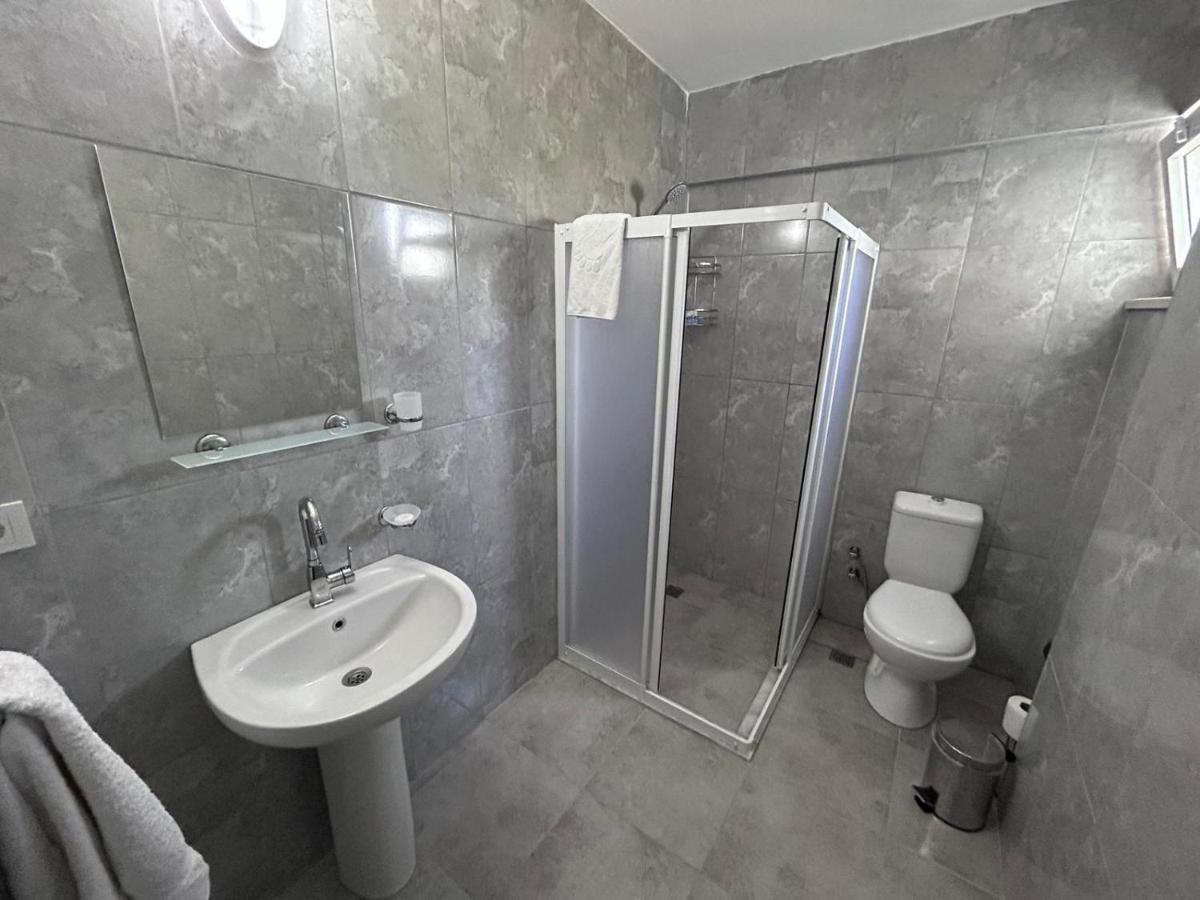 Paradise House - Housity