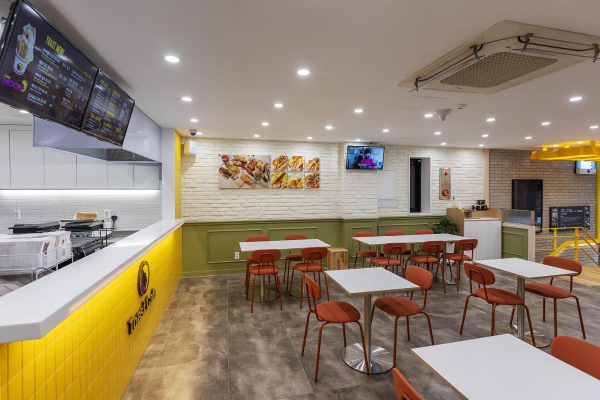Hotel Gray - Housity