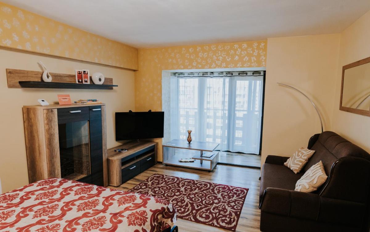 Carla's Studio Central Palas - shuttle - Hizvo