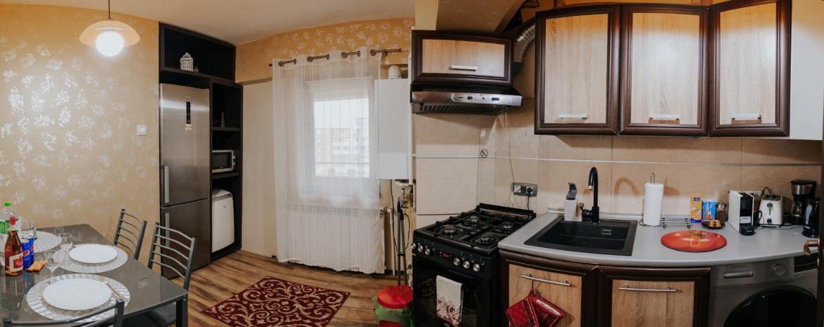 Carla's Studio Central Palas - shuttle - Hizvo
