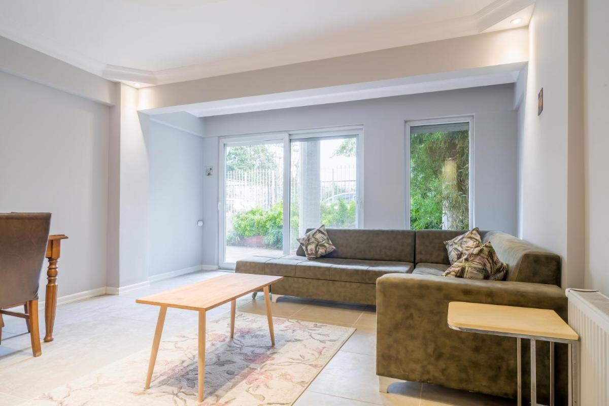 Elegant Flat Close to Istinye Coast in Yenikoy - Housity