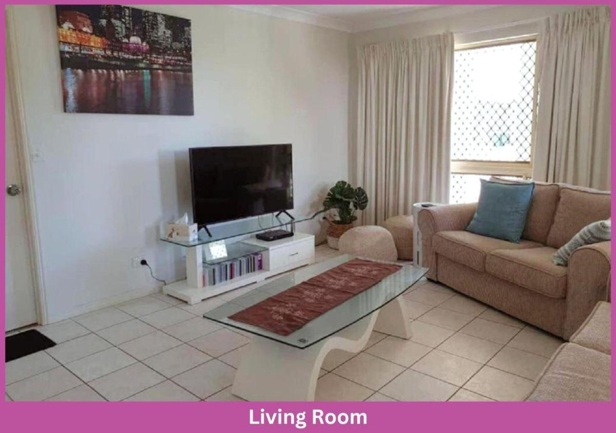Estuary Parade House - Housity