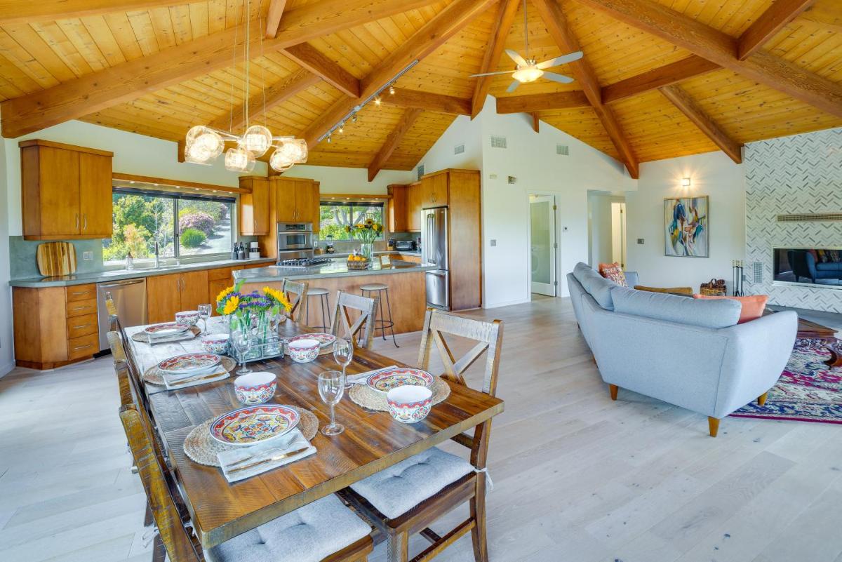 Fallbrook Home with Mountain Views Close to Hiking! - Housity