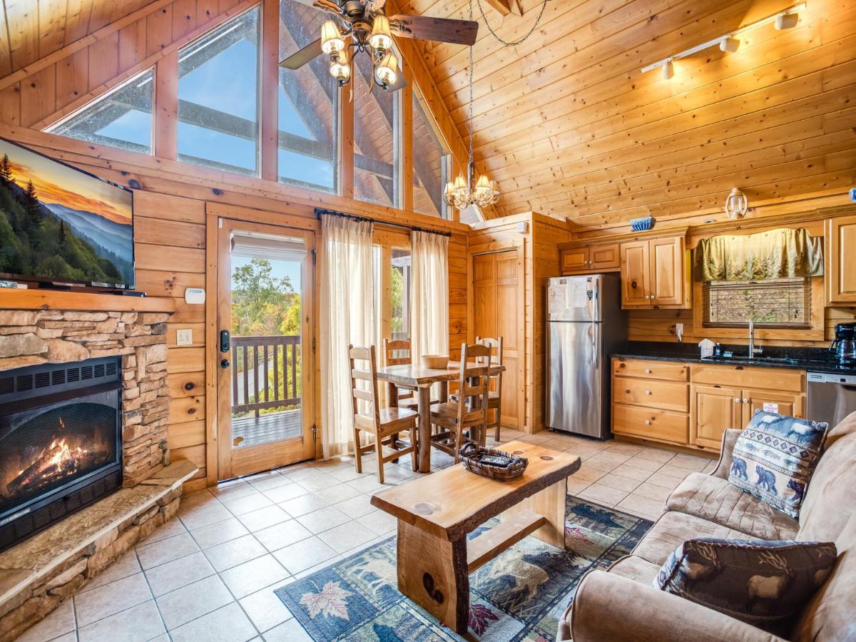 Saddle Ridge - Housity