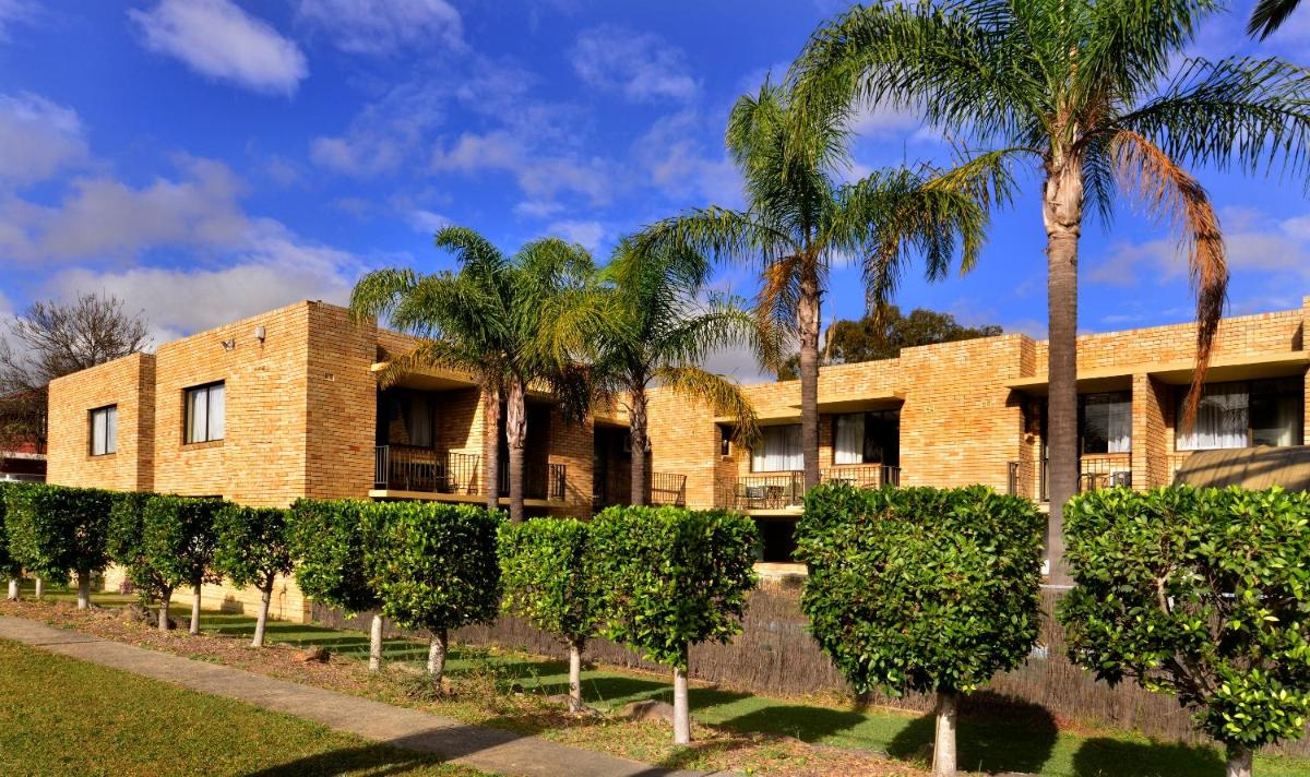 Ryde Inn - Housity