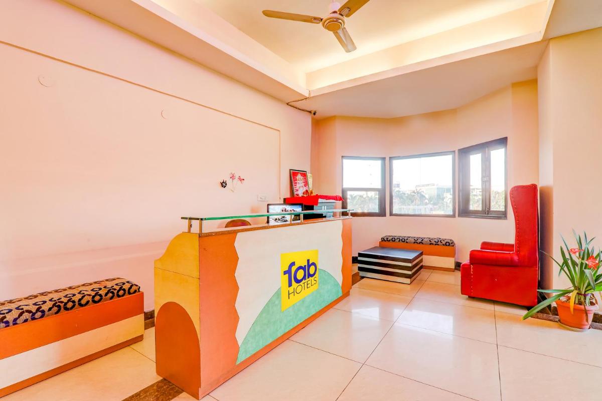 Suitetrails - FabHotel Shimla Resort