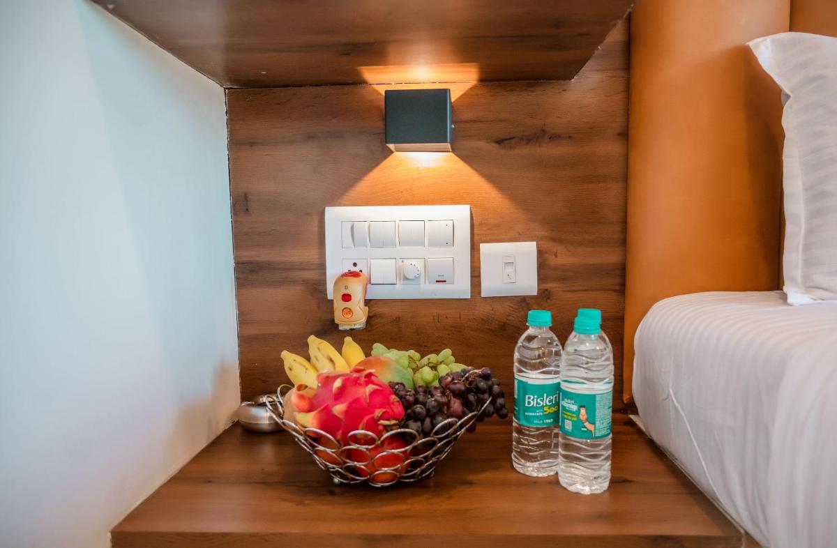 Hotel Heraa International - Housity