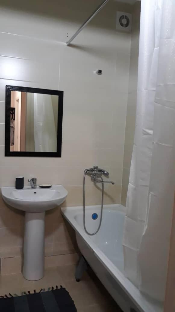 Apart Plus 8 - Housity