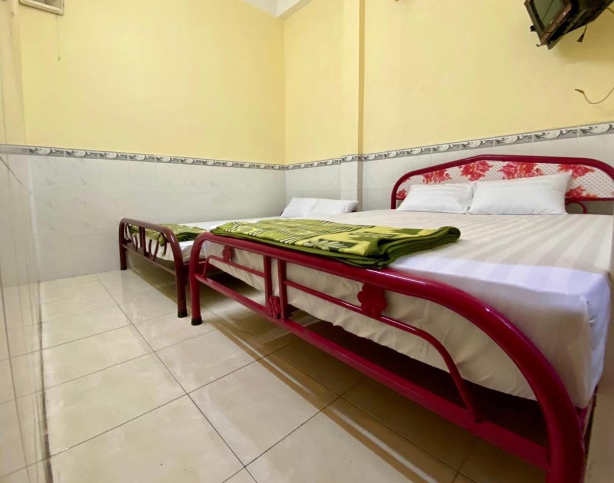 Nhà Nghỉ Đình Uyên Châu Đốc Núi Sam - Housity