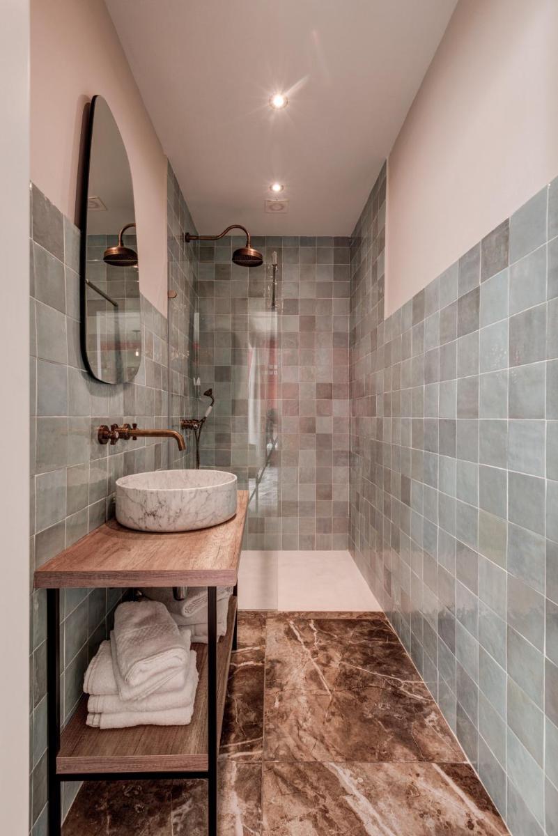 Talbot and Bons Deluxe Studio Flat - Housity