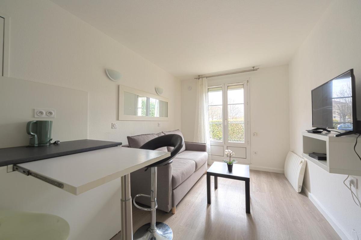 Studio Cosy 2 min Gare - 10 min - Housity