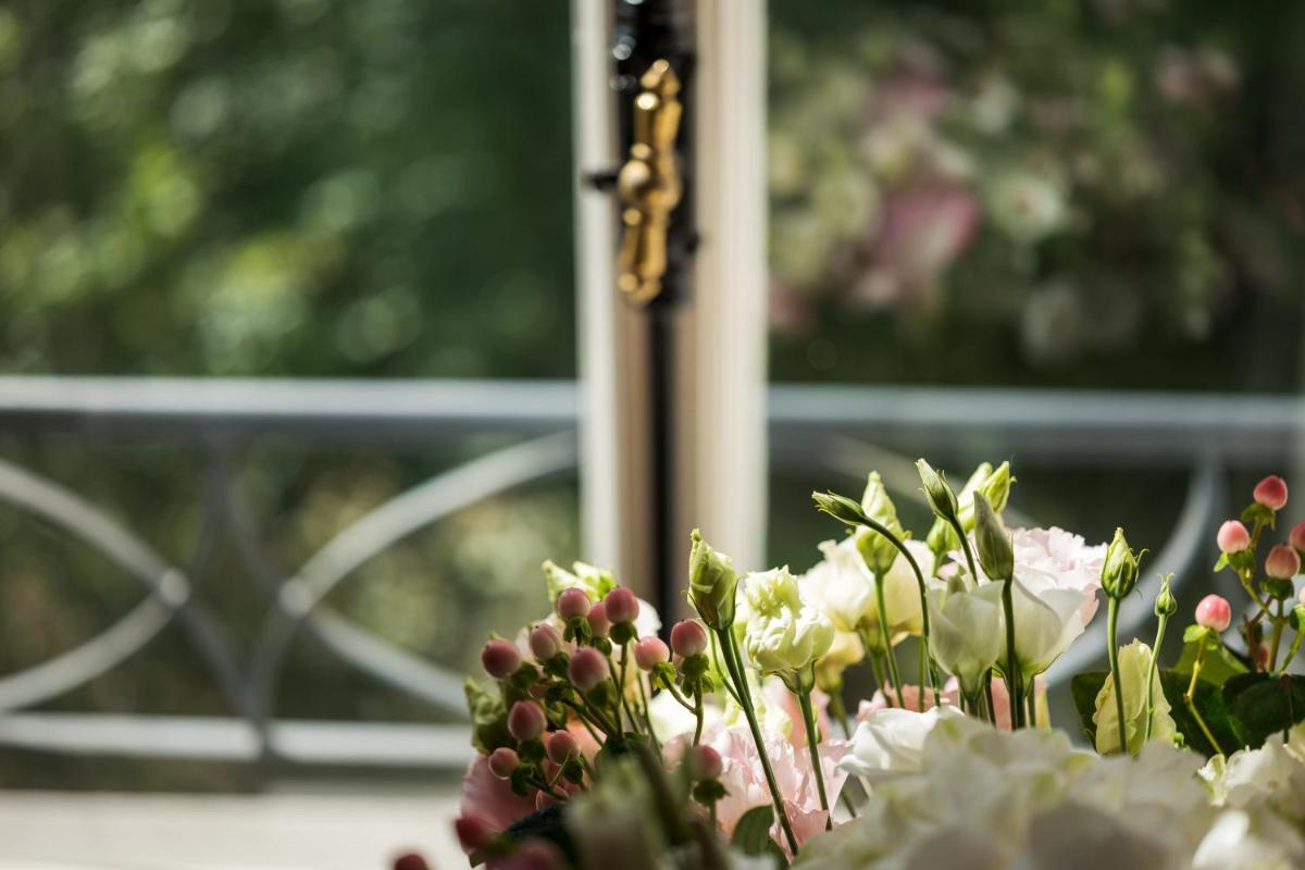 Ein Garten an der Unterkunft Maison Messmer - ein Mitglied der Hommage Luxury Hotels Collection