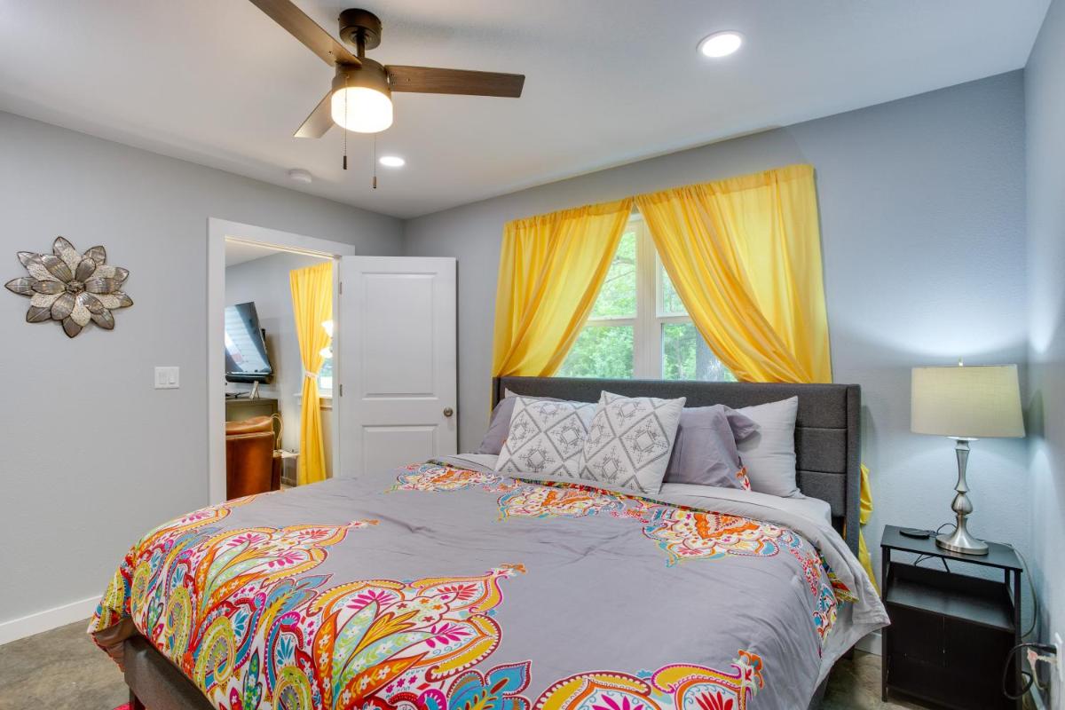 Cozy Mount Vernon Cabin Rental Near Fishing Lakes! - Housity
