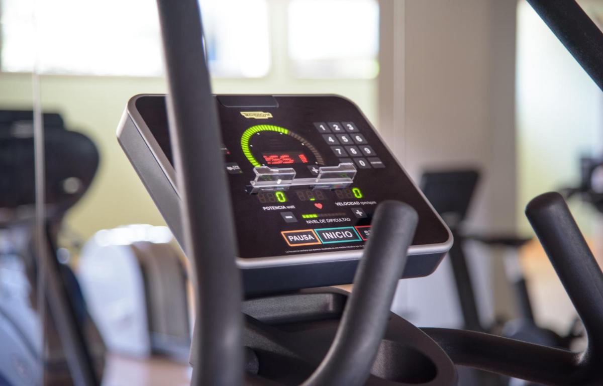 Gimnasio o instalaciones de fitness de Aparthotel Ciutat de Palol