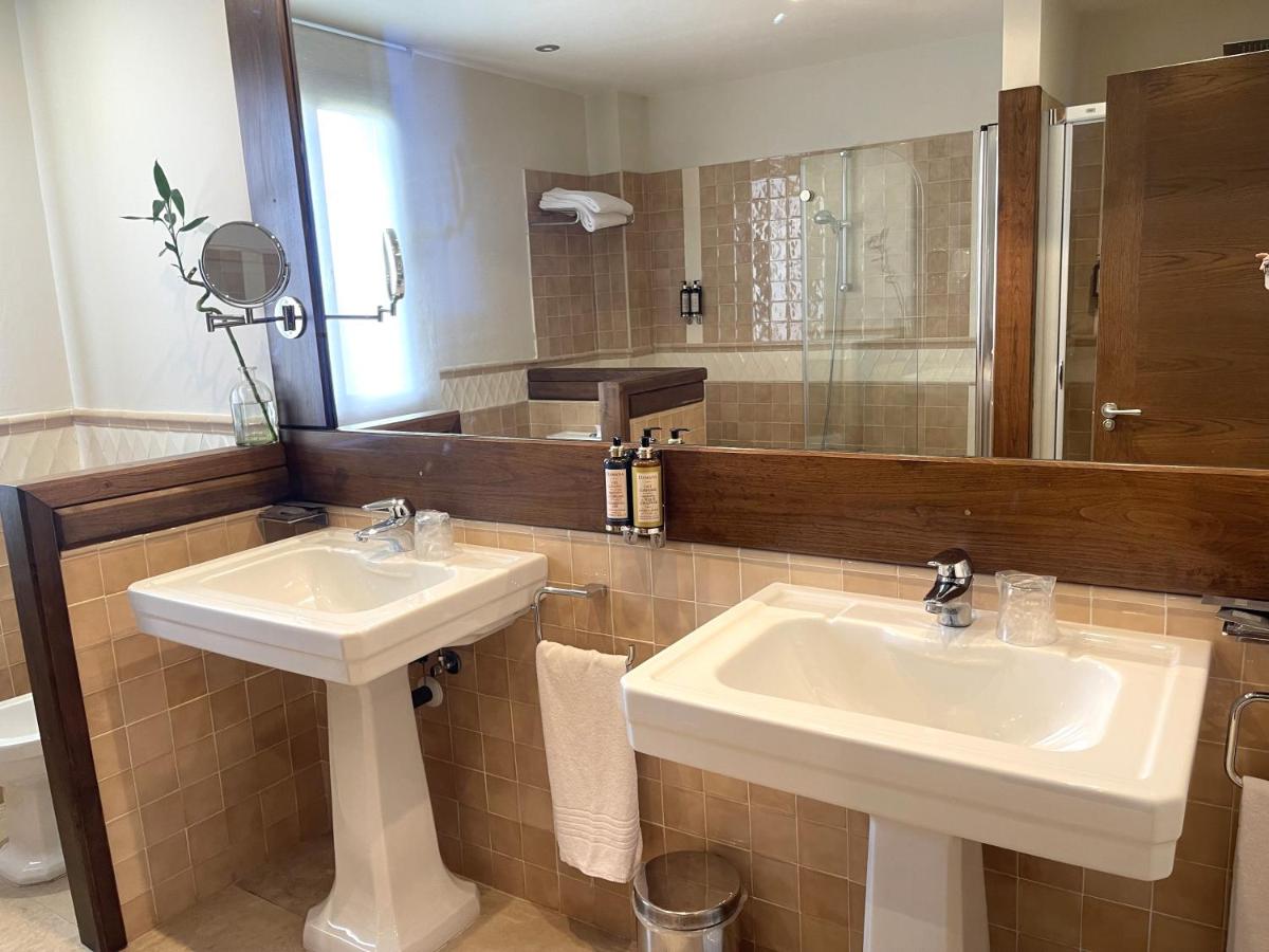 Un baño de Hosteria de Torazo Nature Hotel & Spa