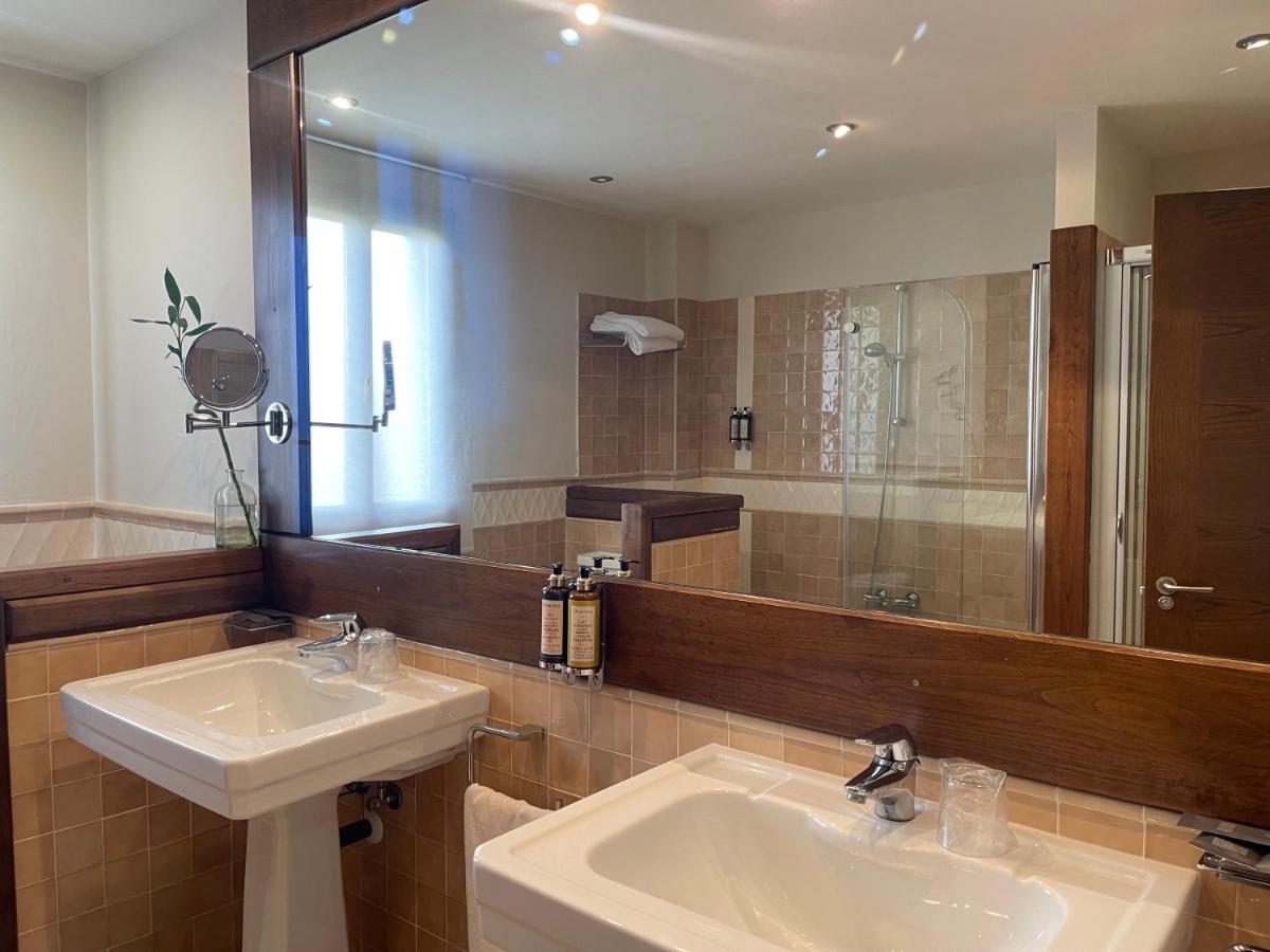 Un baño de Hosteria de Torazo Nature Hotel & Spa