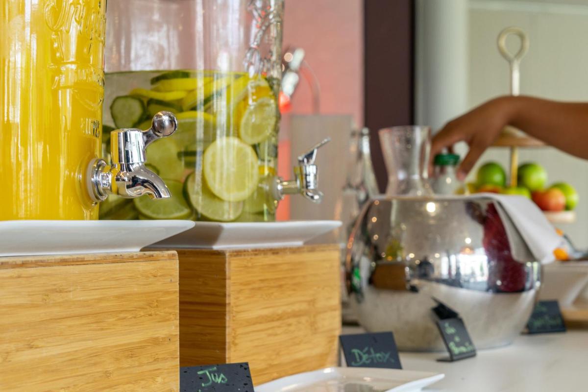 Nourriture dans l'hôtel ou à proximité