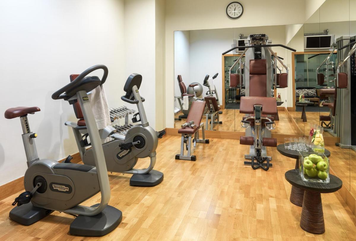 Gimnasio o instalaciones de fitness de H10 Marina Barcelona