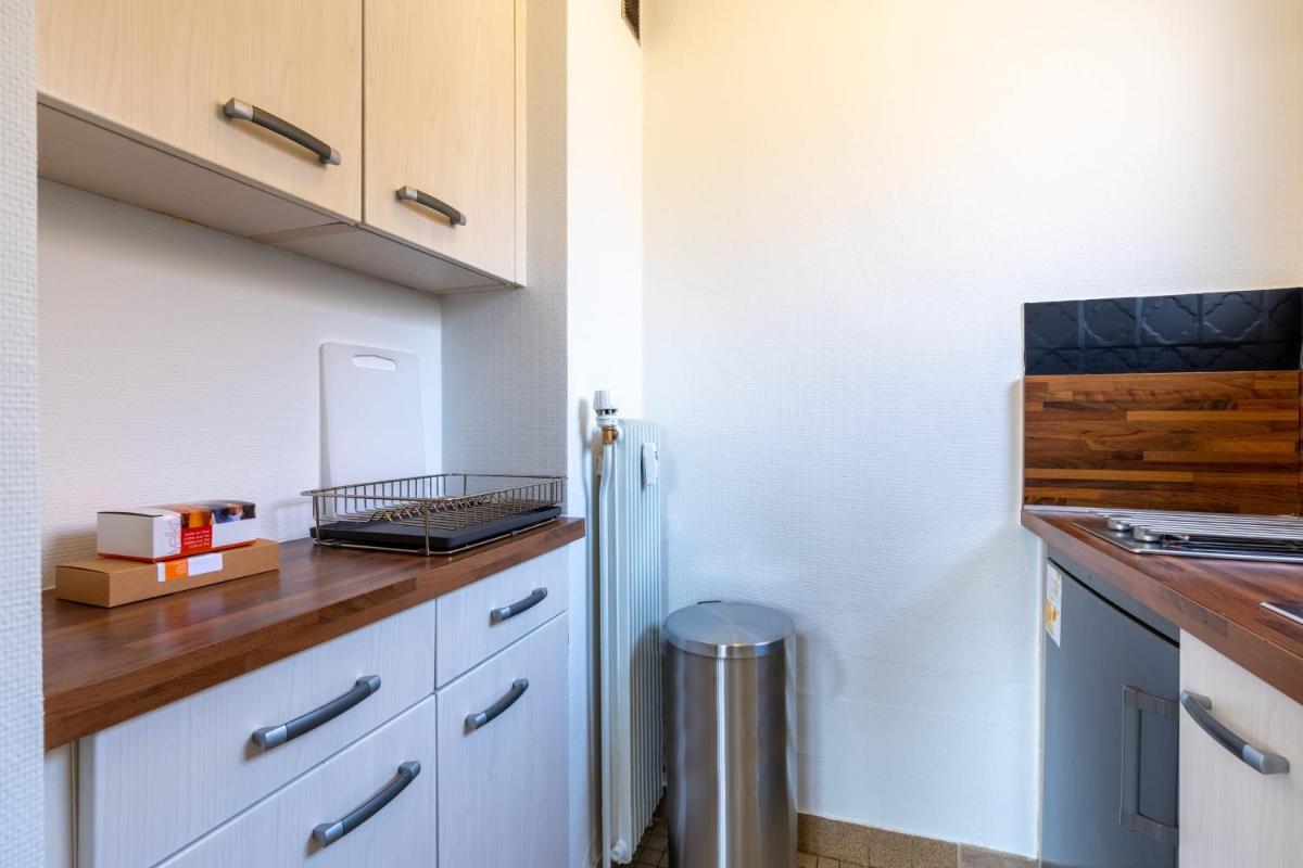 GuestReady - Central Studio With Lake View - Housity