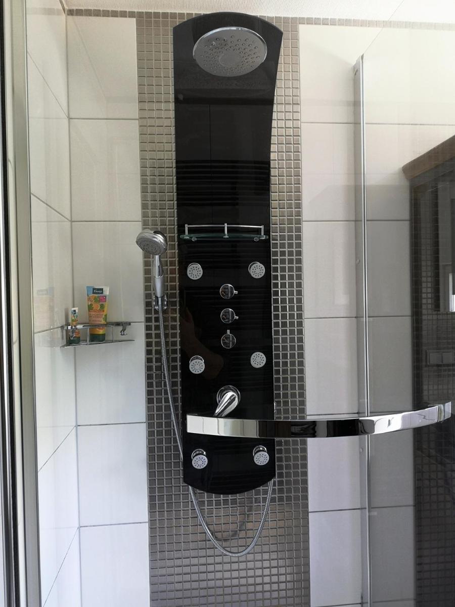 Ein Appartement und ein Komfortzimmer in Malsch, zwischen Karlsruhe, Rastatt und Baden-Baden - Housity