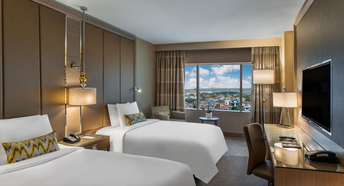 Renaissance Polat Istanbul Hotel - Housity