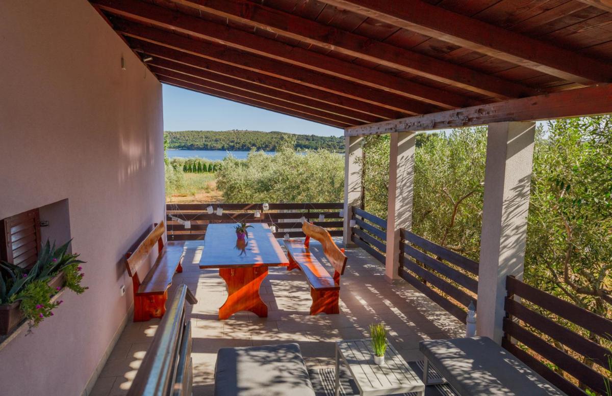Holiday House Fontanele - Hizvo