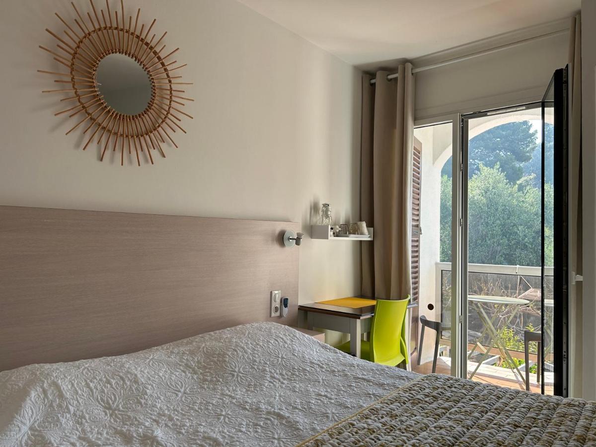 Hôtel Punta e Mare, Chambres et Appartements - Housity