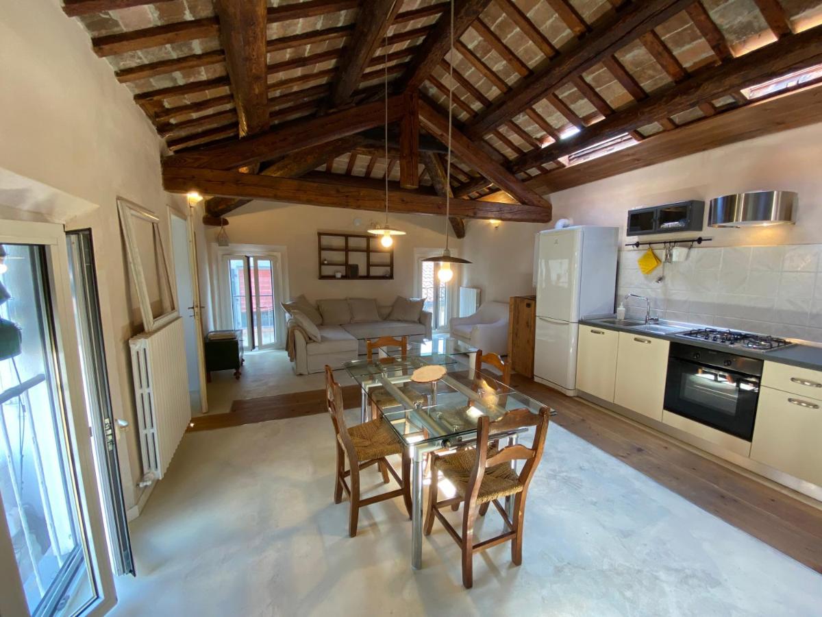 InCastrum - la soffitta in centro - Housity
