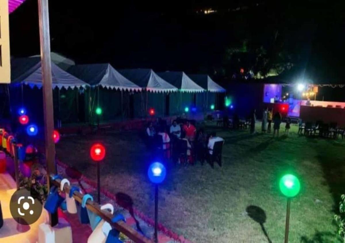 Astoria Camp & Resort - Housity