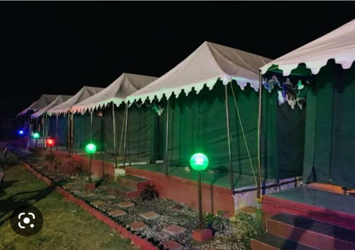 Astoria Camp & Resort - Housity