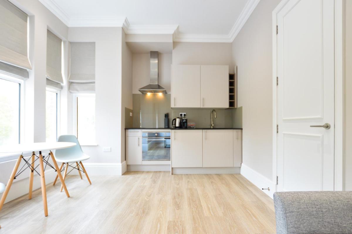 Woodview Serviced Apartments by Concept Apartments - Housity