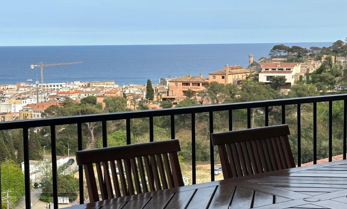 LETS HOLIDAYS SEA VIEWS APARTMENT & POOL in SA GABARRA - Housity