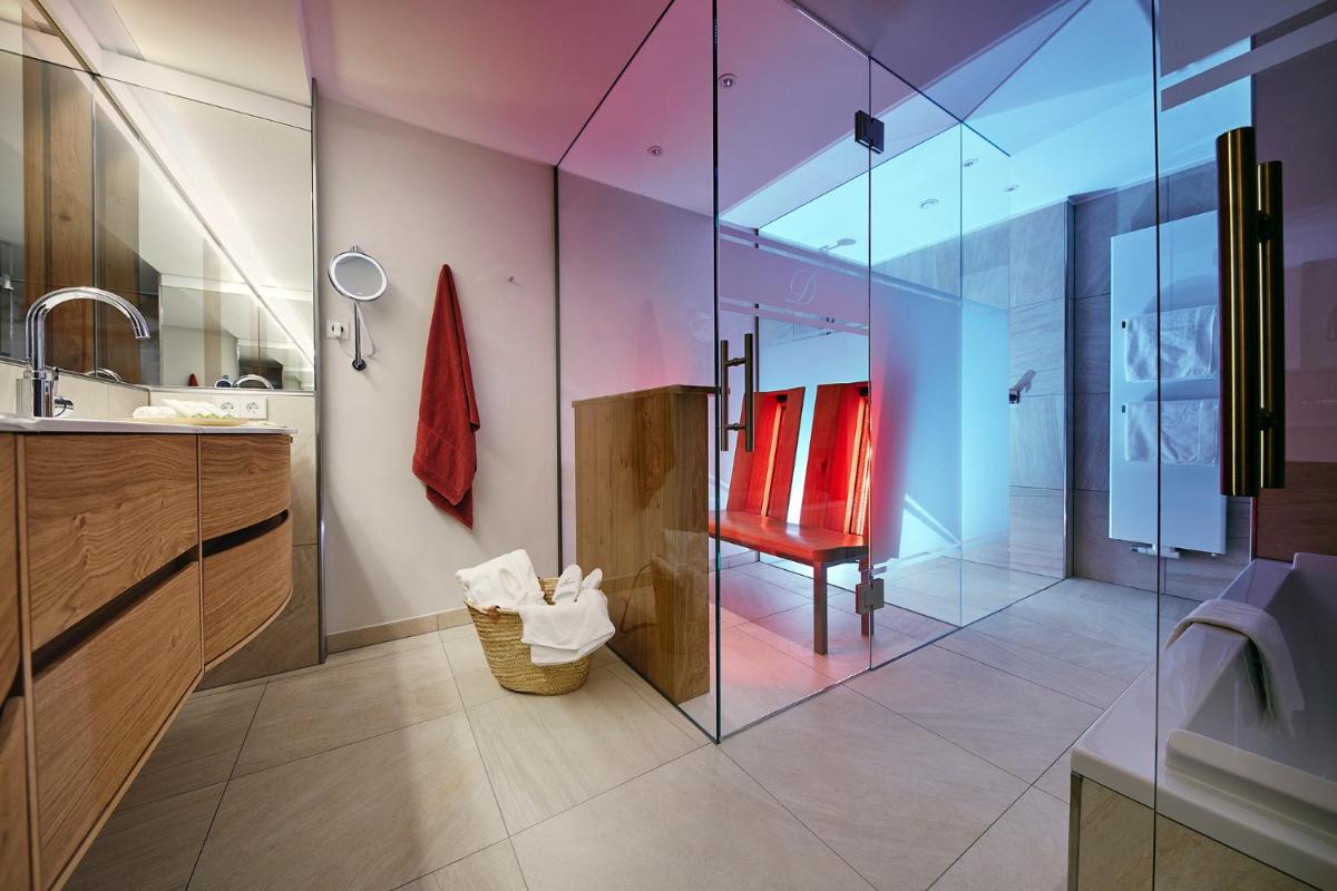 Ein Badezimmer in der Unterkunft Hotel Deimann