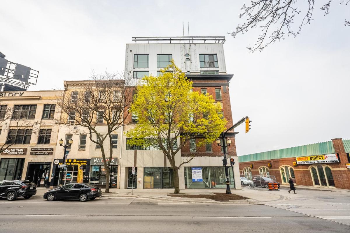 GLOBALSTAY New Downtown Hamilton Apartments - Housity